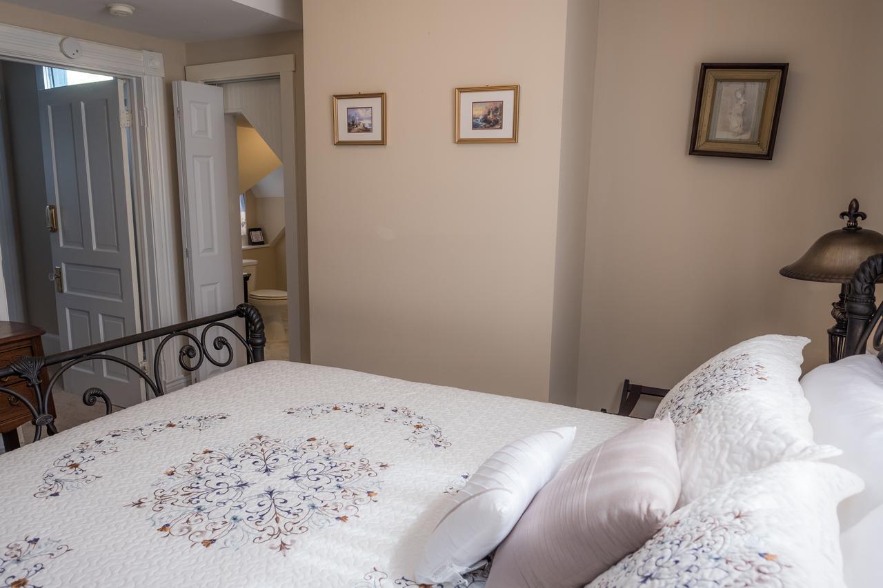 Dennison Street Inn, B & B 科洛尼尔比奇 外观 照片